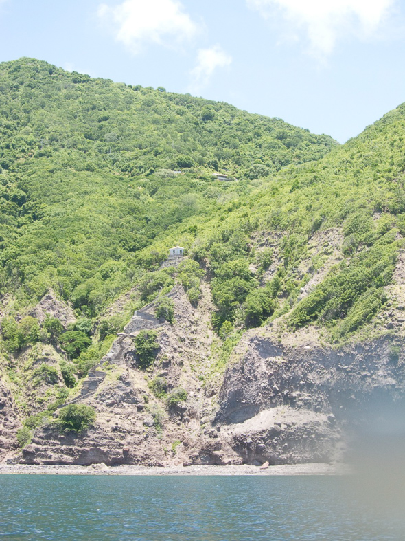 The old way onto Saba (into the 1970s) - drop anchor and 800 steps up to the Customs House